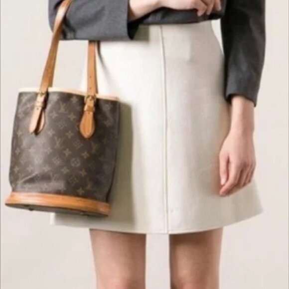 Louis Vuitton Handbags - Louis Vuitton bucket bag PM